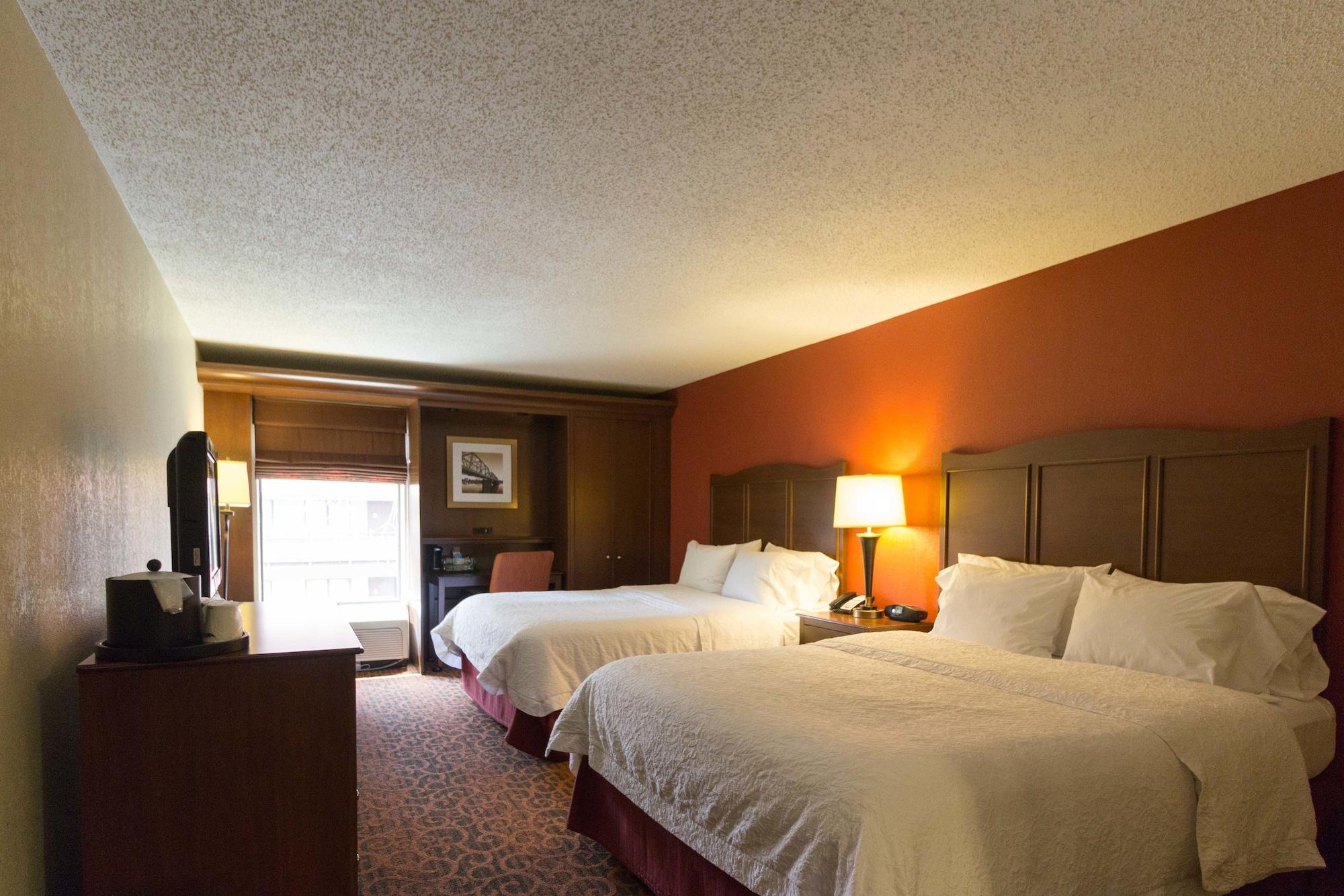 Hampton Inn Columbus-South Гров Сити Экстерьер фото