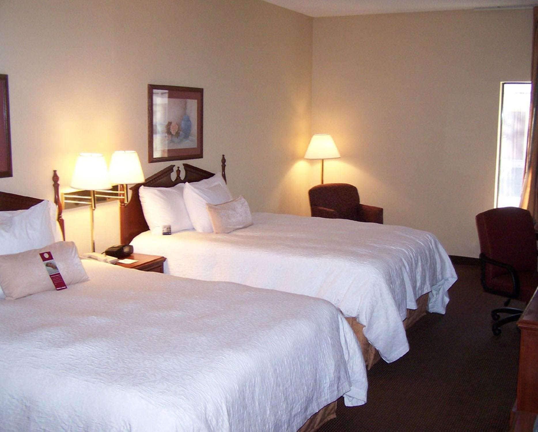 Hampton Inn Columbus-South Гров Сити Экстерьер фото