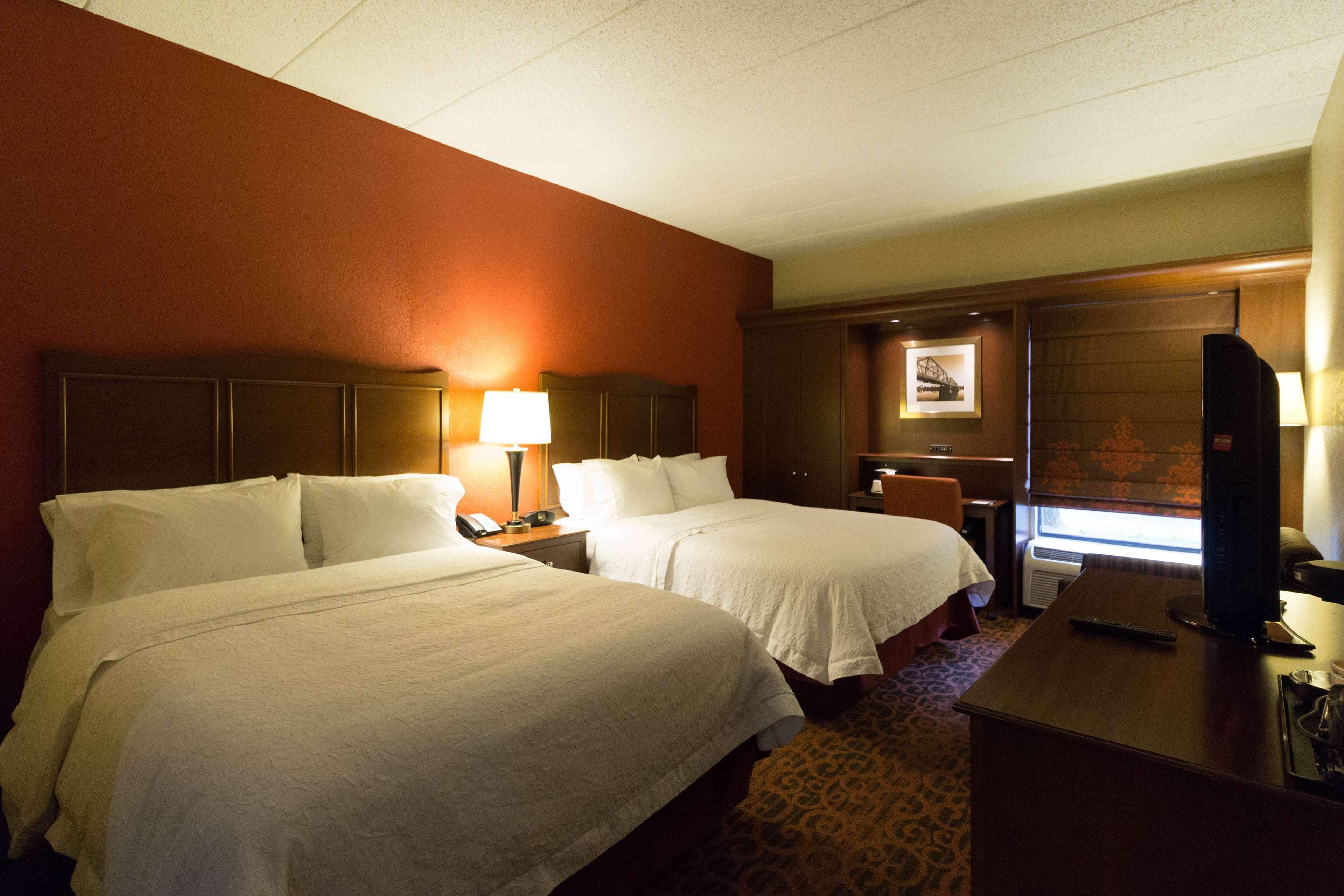 Hampton Inn Columbus-South Гров Сити Экстерьер фото