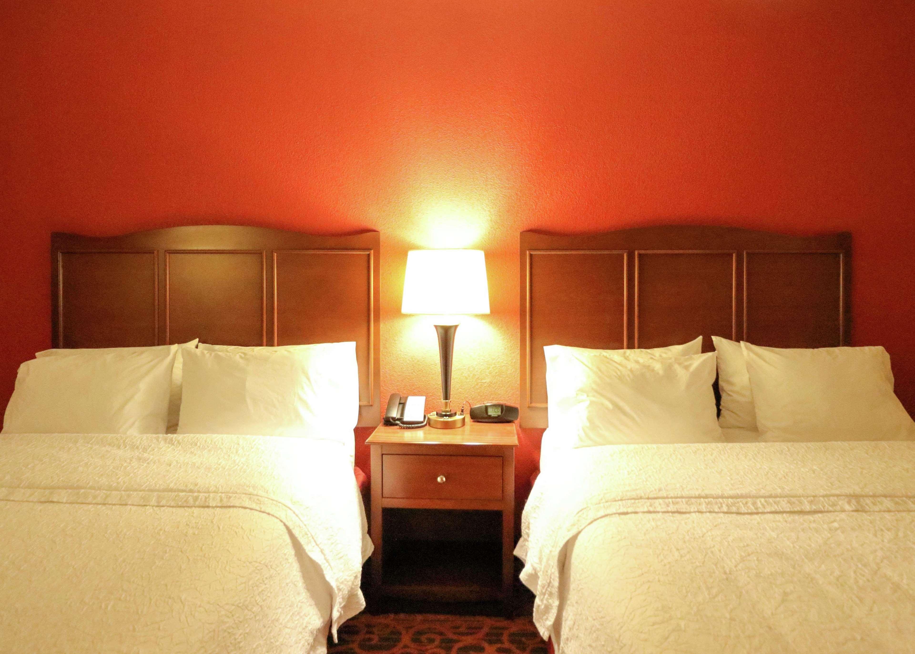 Hampton Inn Columbus-South Гров Сити Экстерьер фото