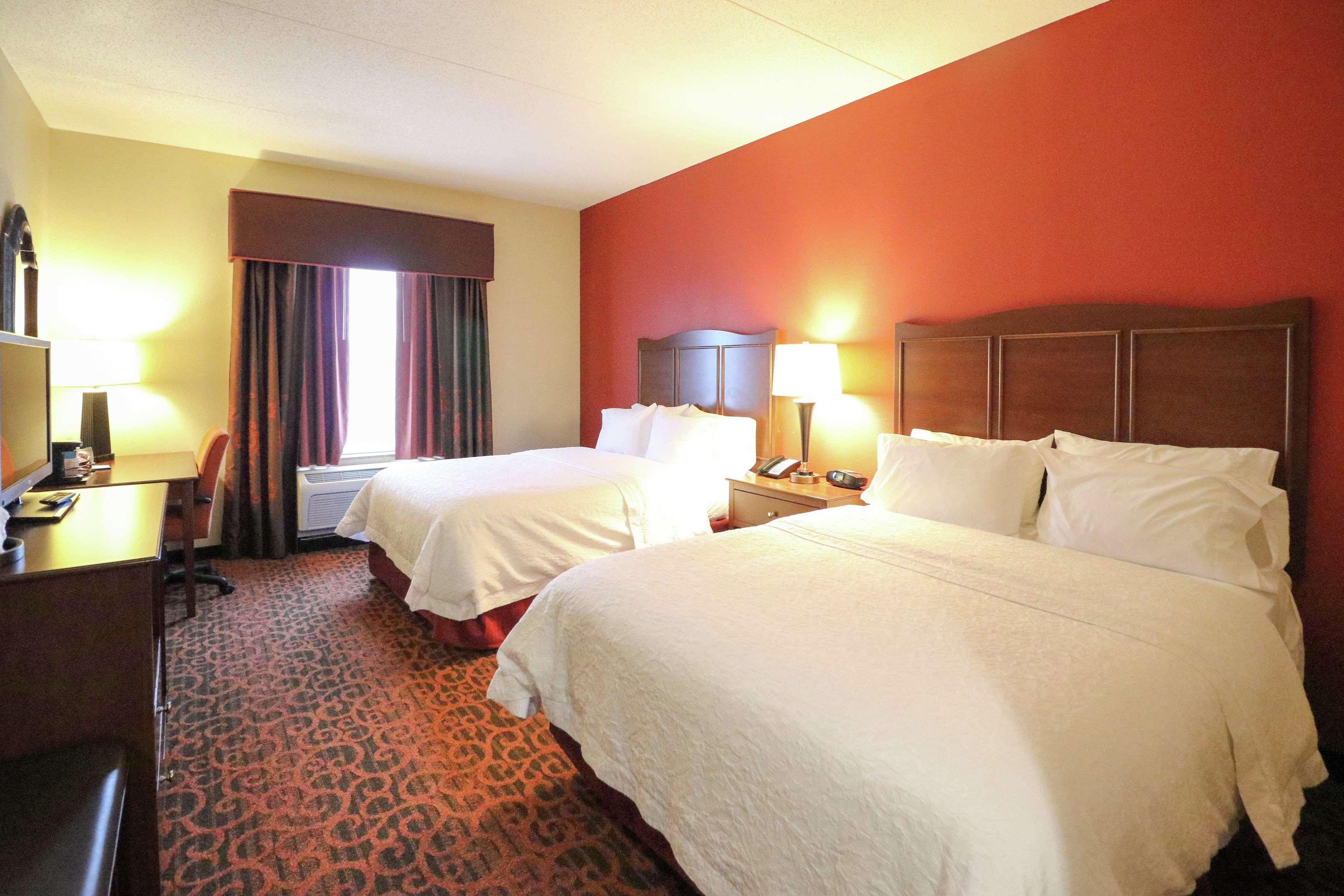 Hampton Inn Columbus-South Гров Сити Экстерьер фото